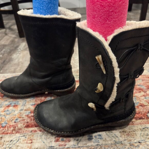 Ugg Boots - Picture 4 of 4